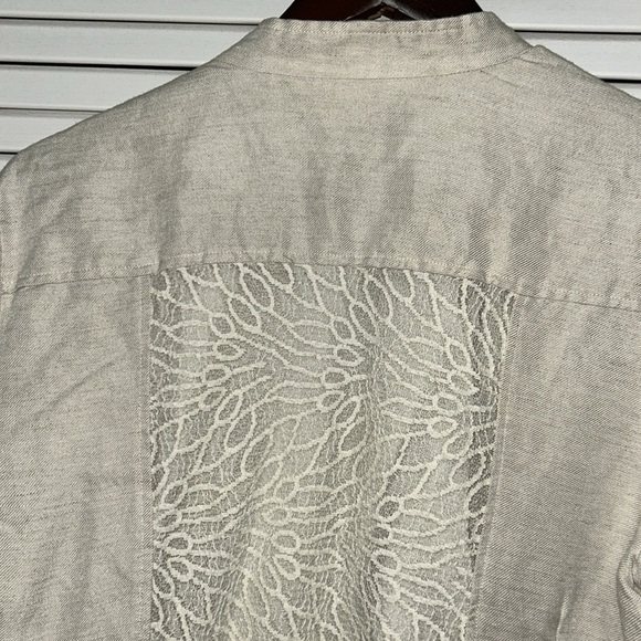 Chico's Lightweight Neutral linen Jacket with Lace/crochet look detail - Picture 5 of 6
